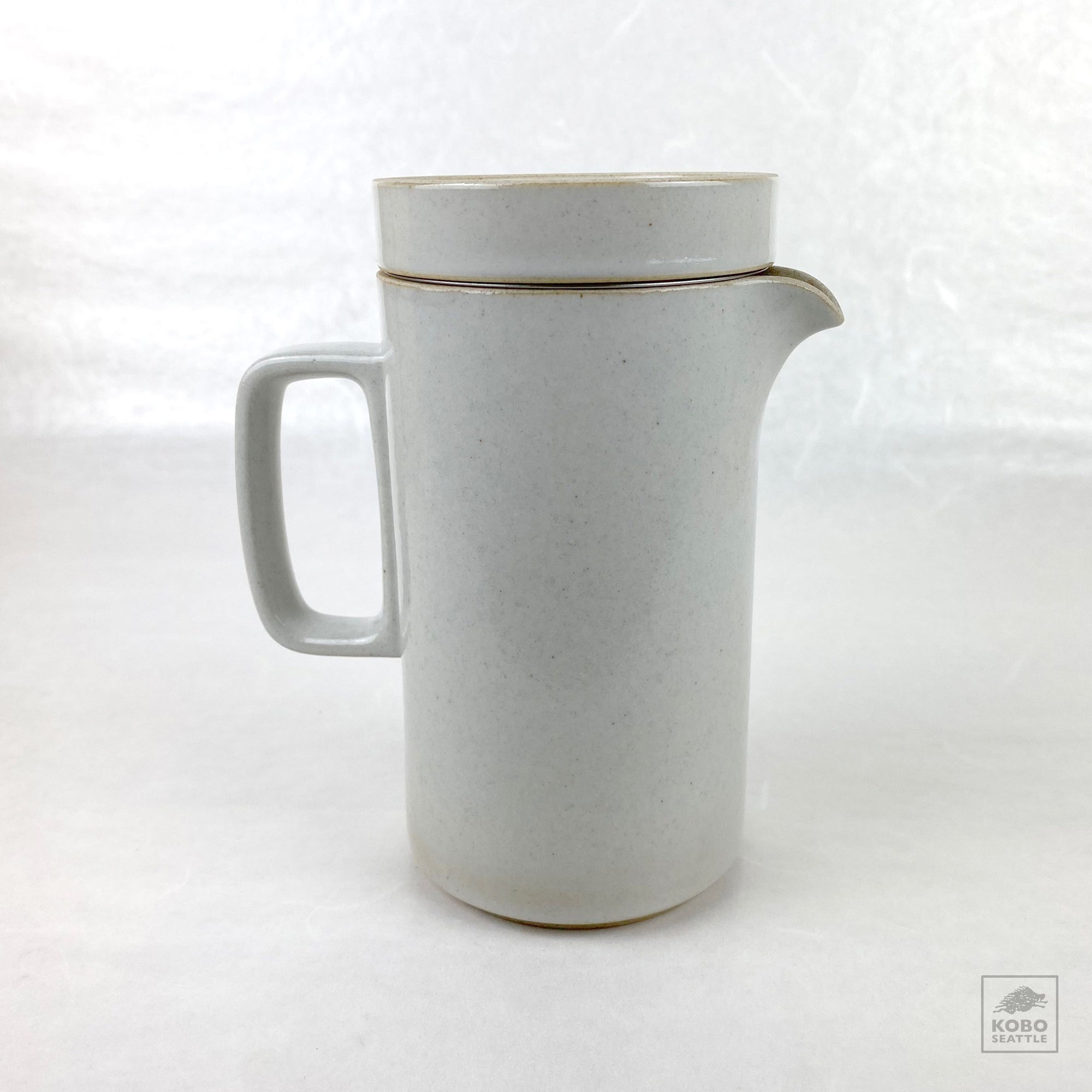 Hasami Porcelain Tall Tea Pot with Strainer