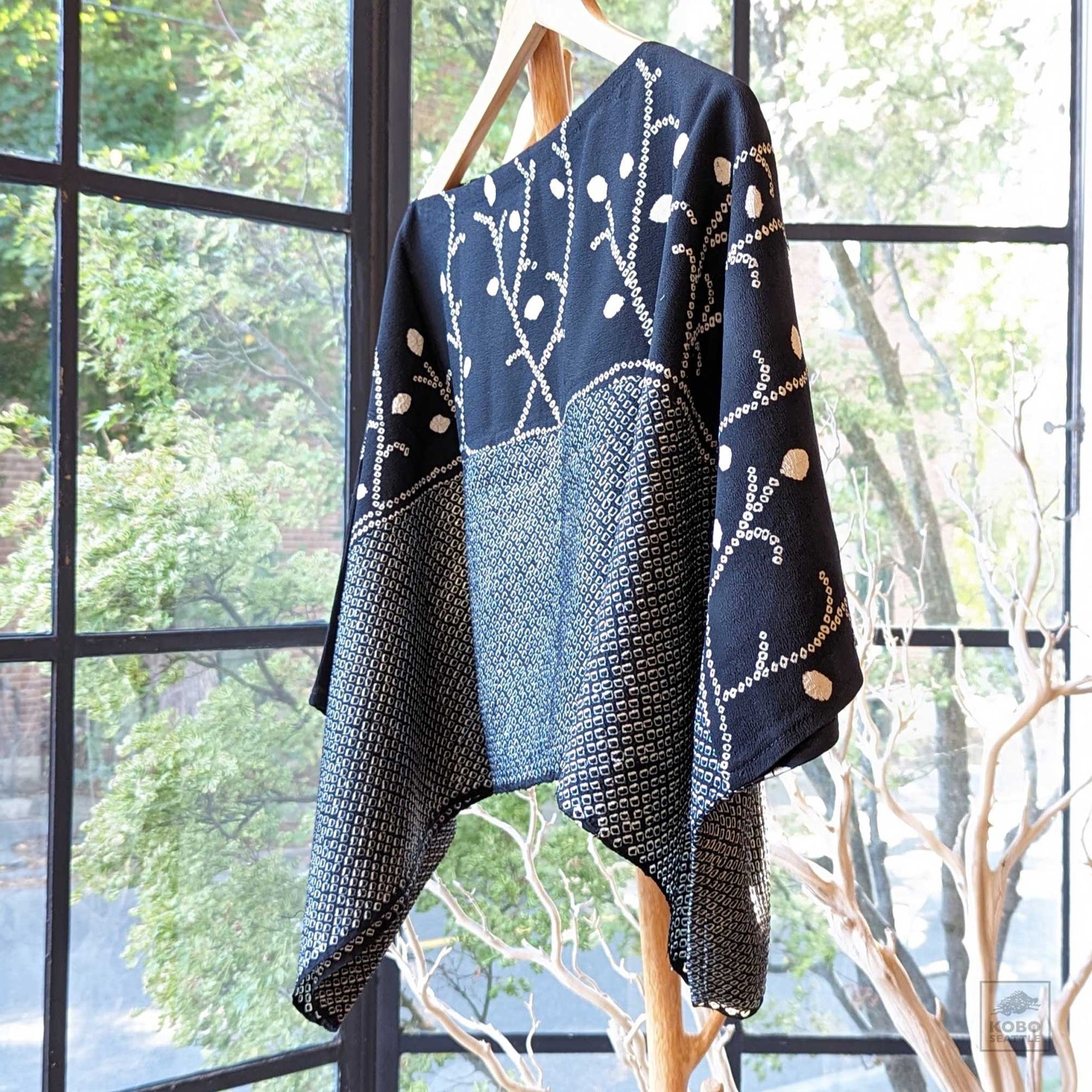 Shibori Top - Black/Black & Pink Dots