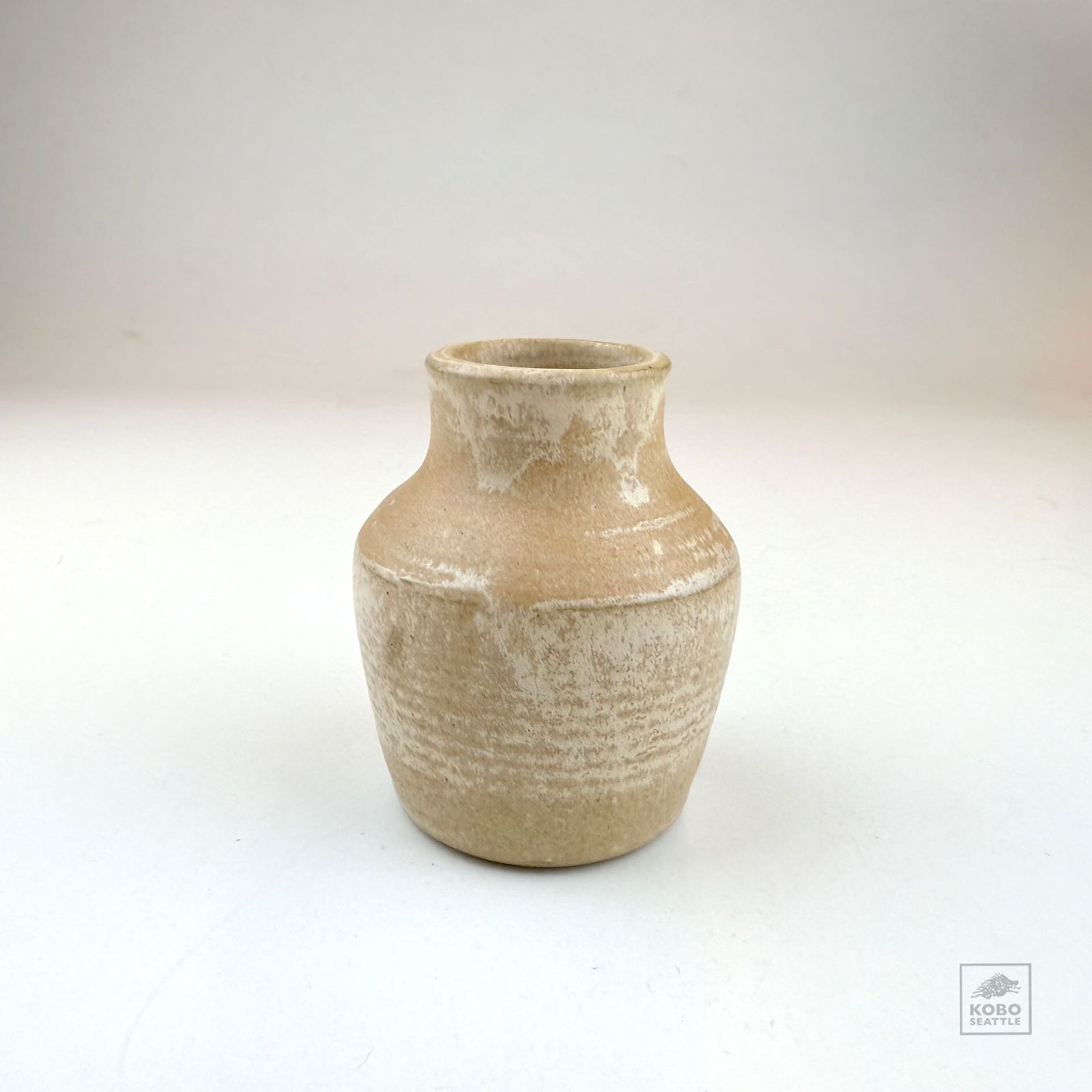 Natural Color Vase by Day Chan