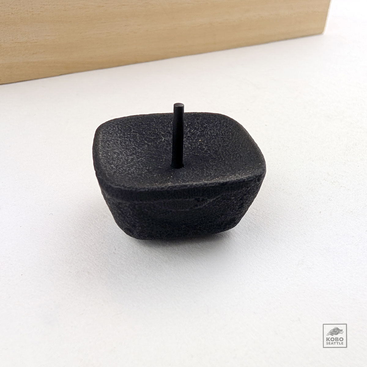 Iron Candle Stand - Rounded square