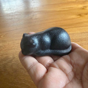 Iron Cat Paperweight - Black