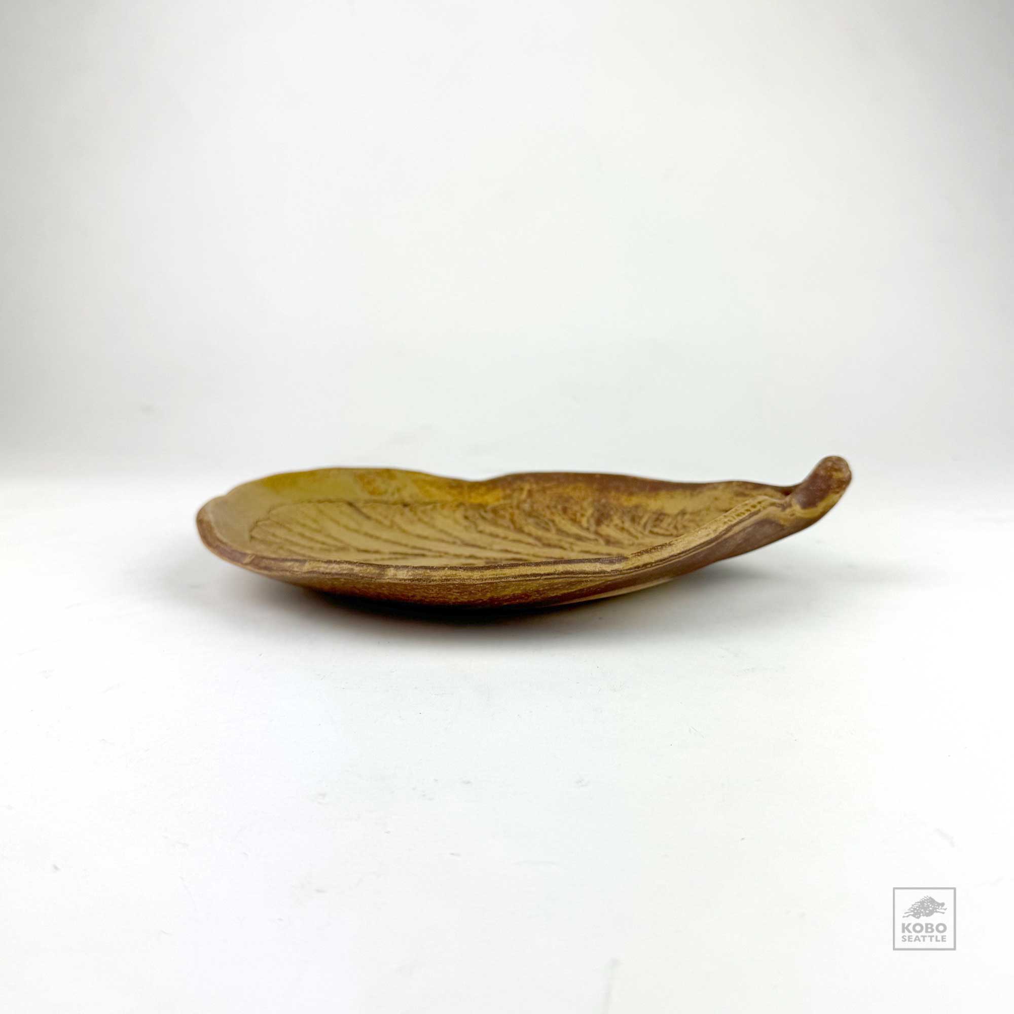 Yellow Leaf Plate 24 by Koichi Ichikawa