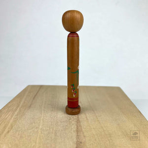 Kokeshi 49 - Girl with red flowers