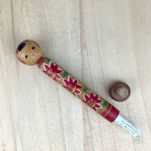 Kokeshi 49 - Girl with red flowers