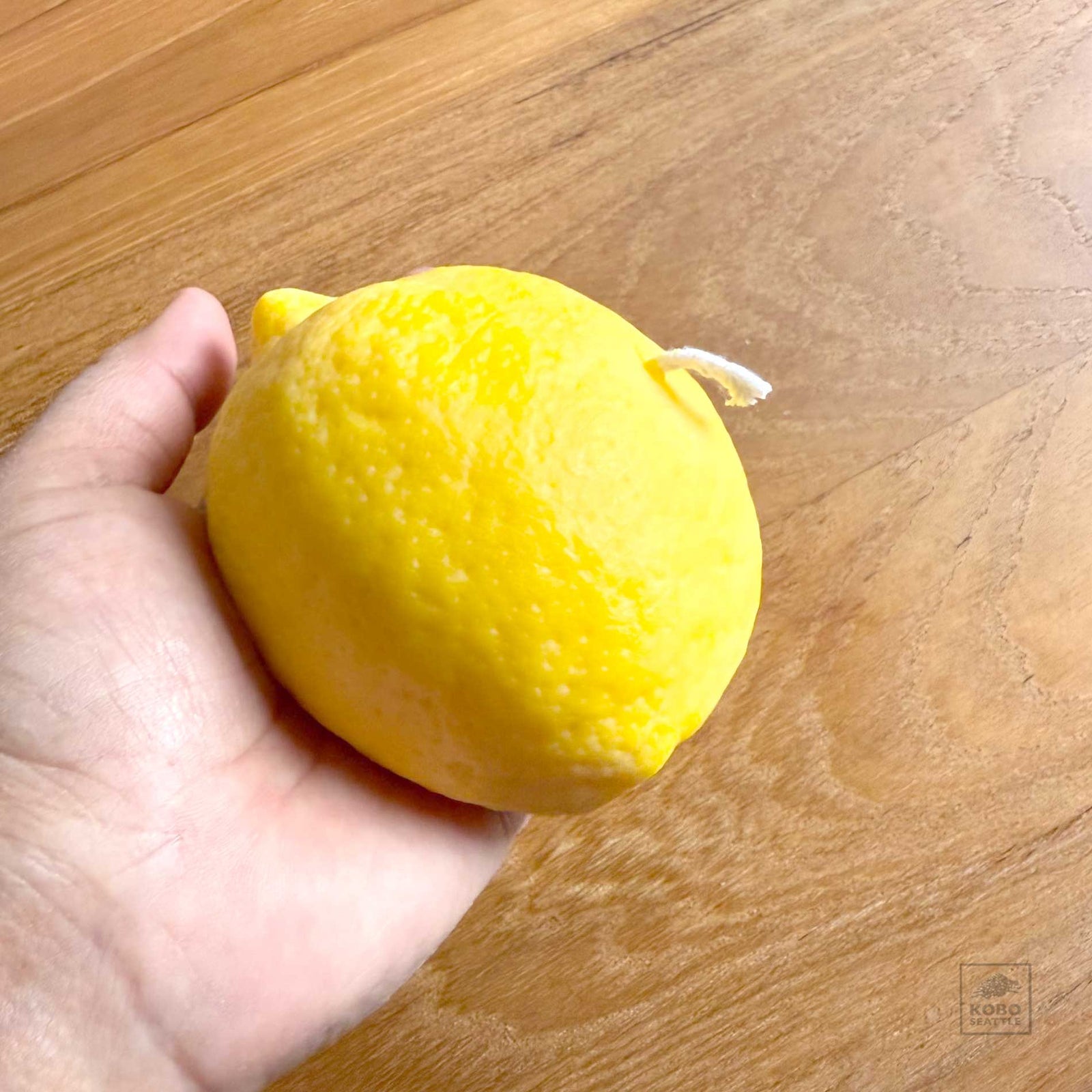 Lemon Scented Candle