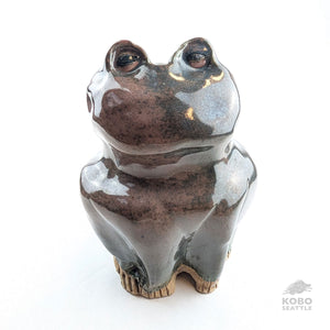 Aaron Murray - Frog Sculpture