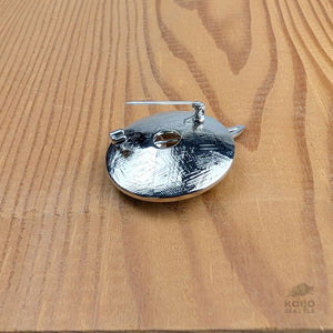 Kouei En Brooch