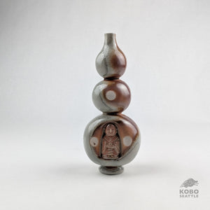 Hyotan Bud Vase with Jizō 01 - Eric Nelsen
