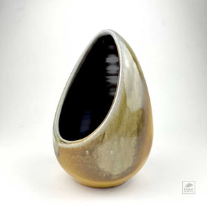 Egg Vase by Reid Ozaki