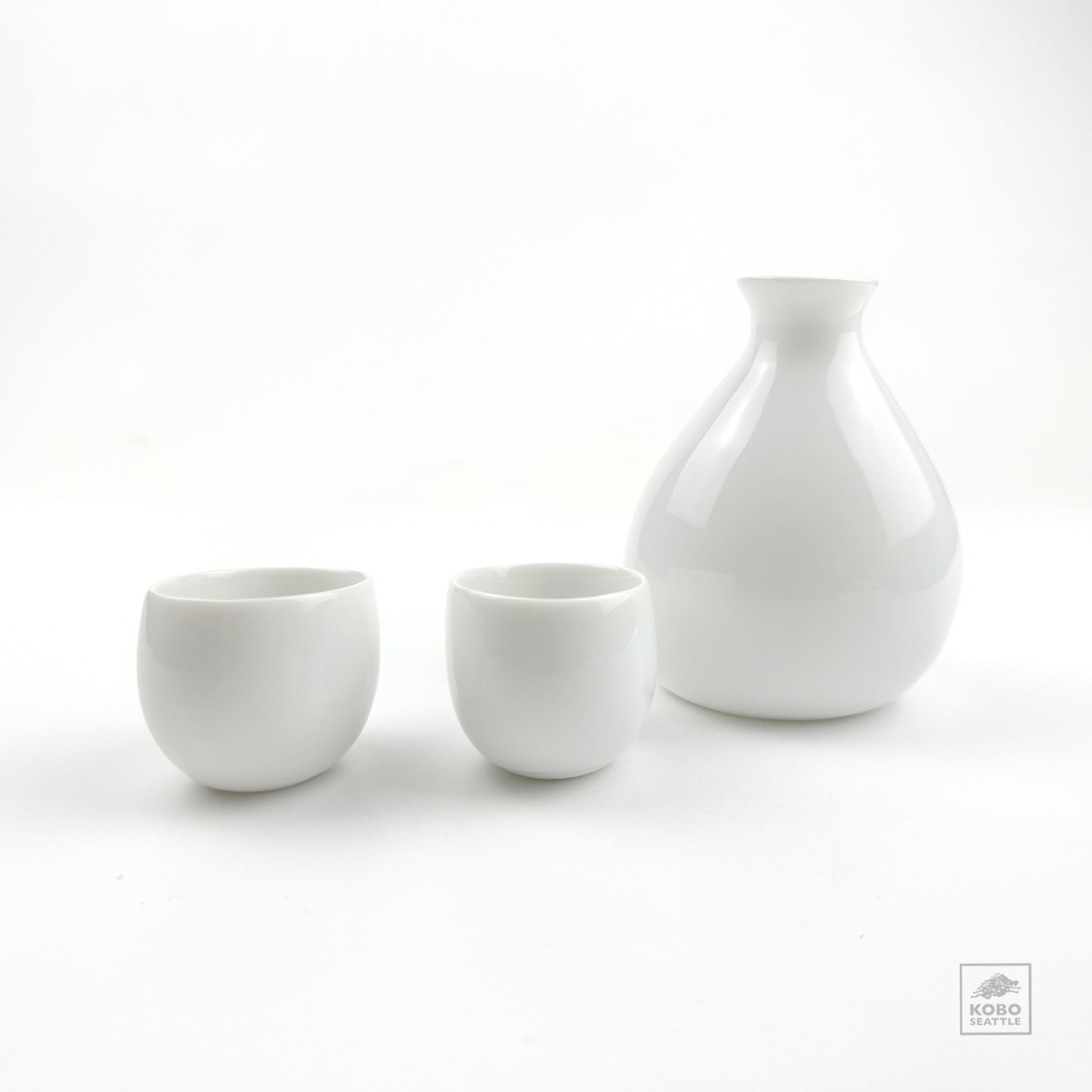 Porcelain 3-Piece Sake Set