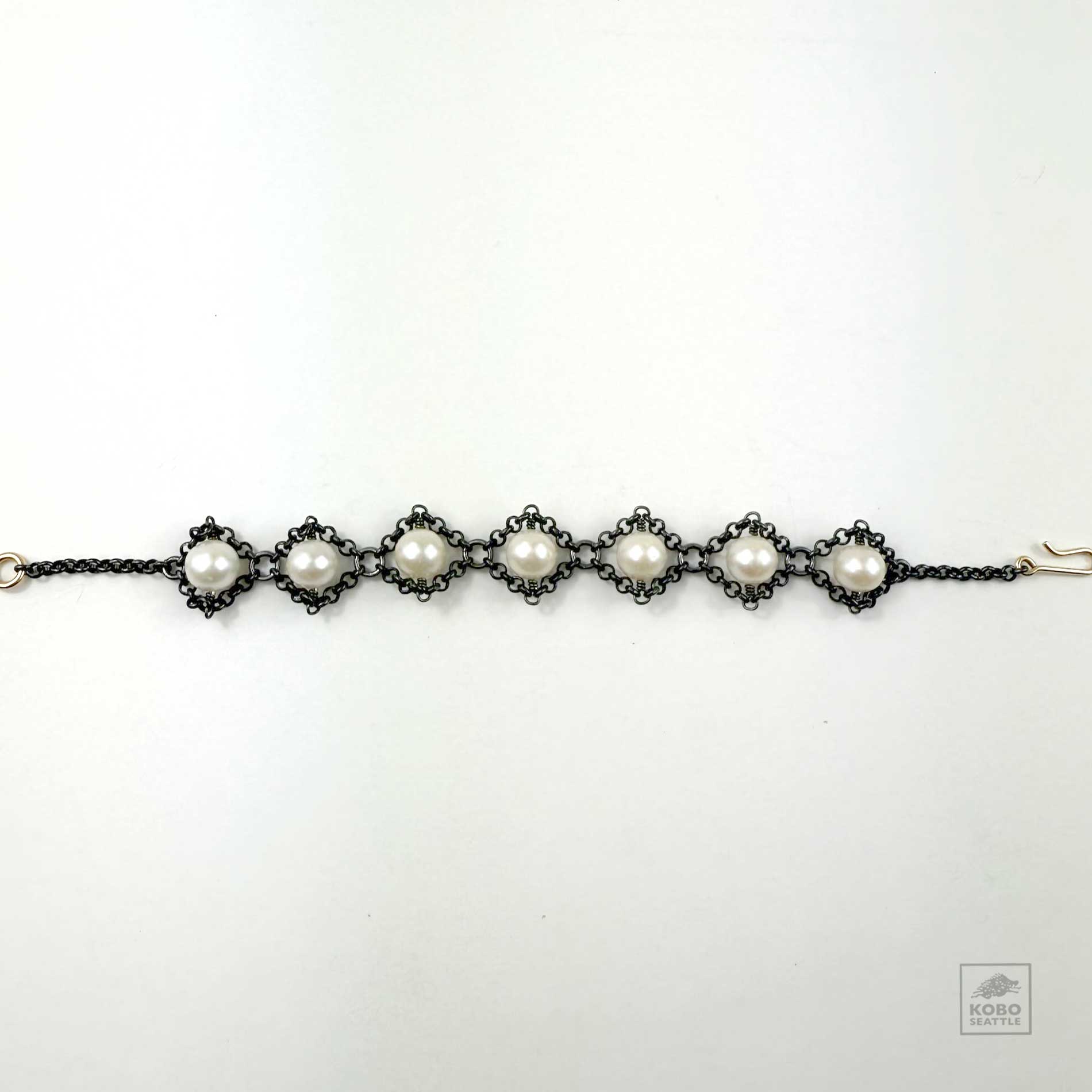 Seven Segments Pearl Bracelet