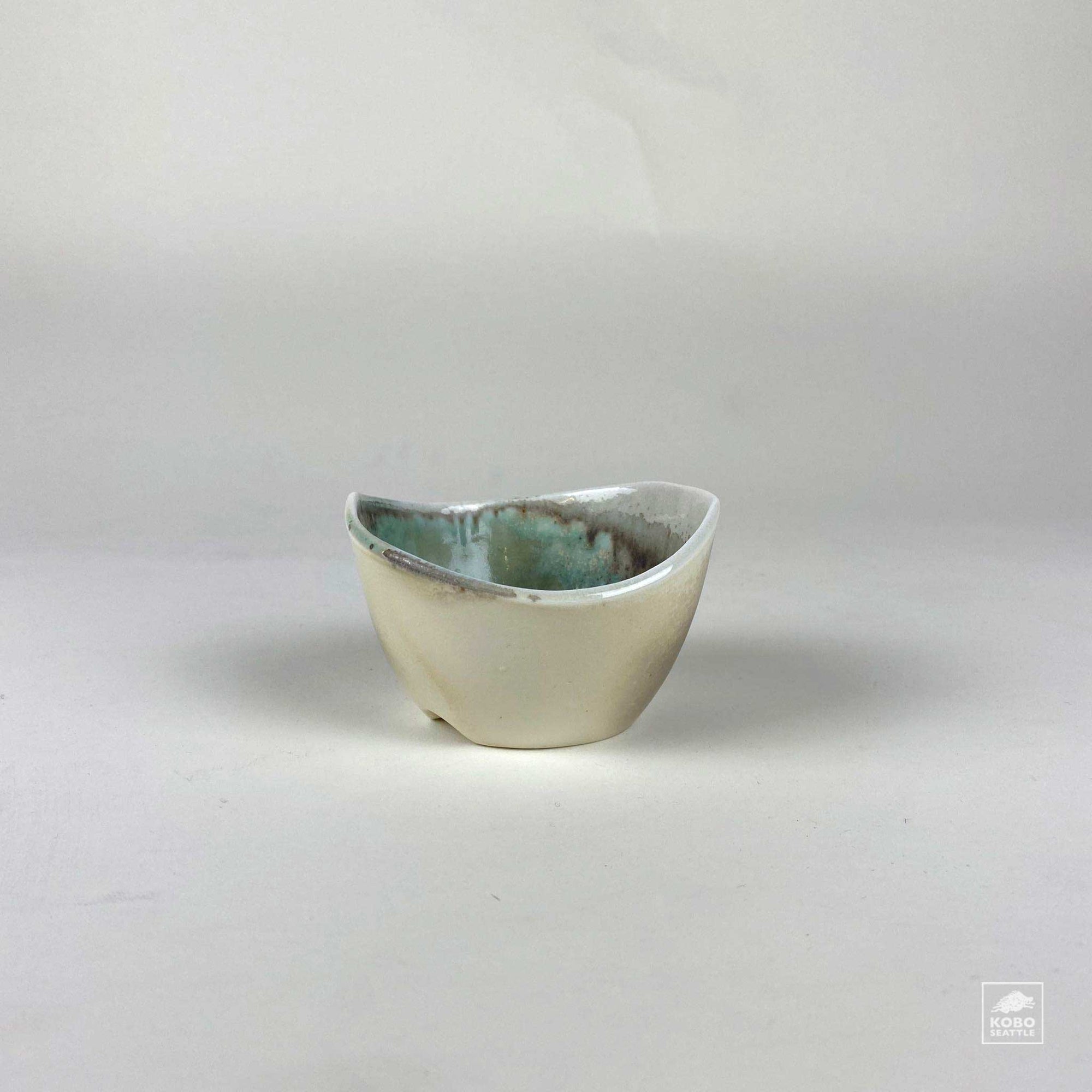 Oval Bowl by Robin Hominiuk