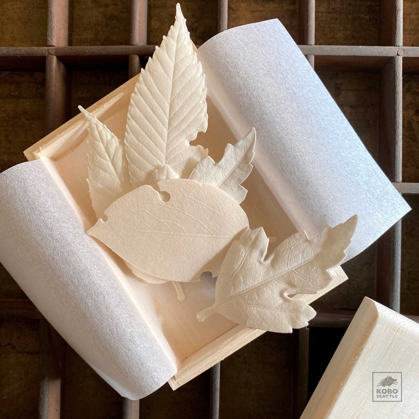 Ha Ko Paper Leaf Incense with incense mat