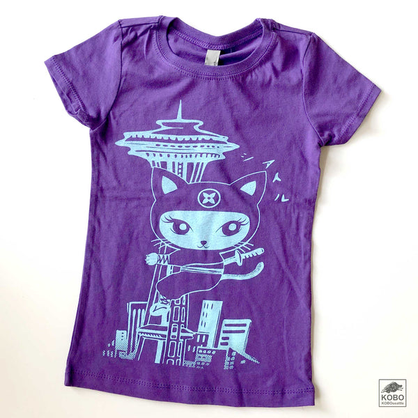 【PURPLE LABEL】Blue Scenery Cat T-SHIRT BLACK/WHITE namu-girls-purpbluecat_600x.