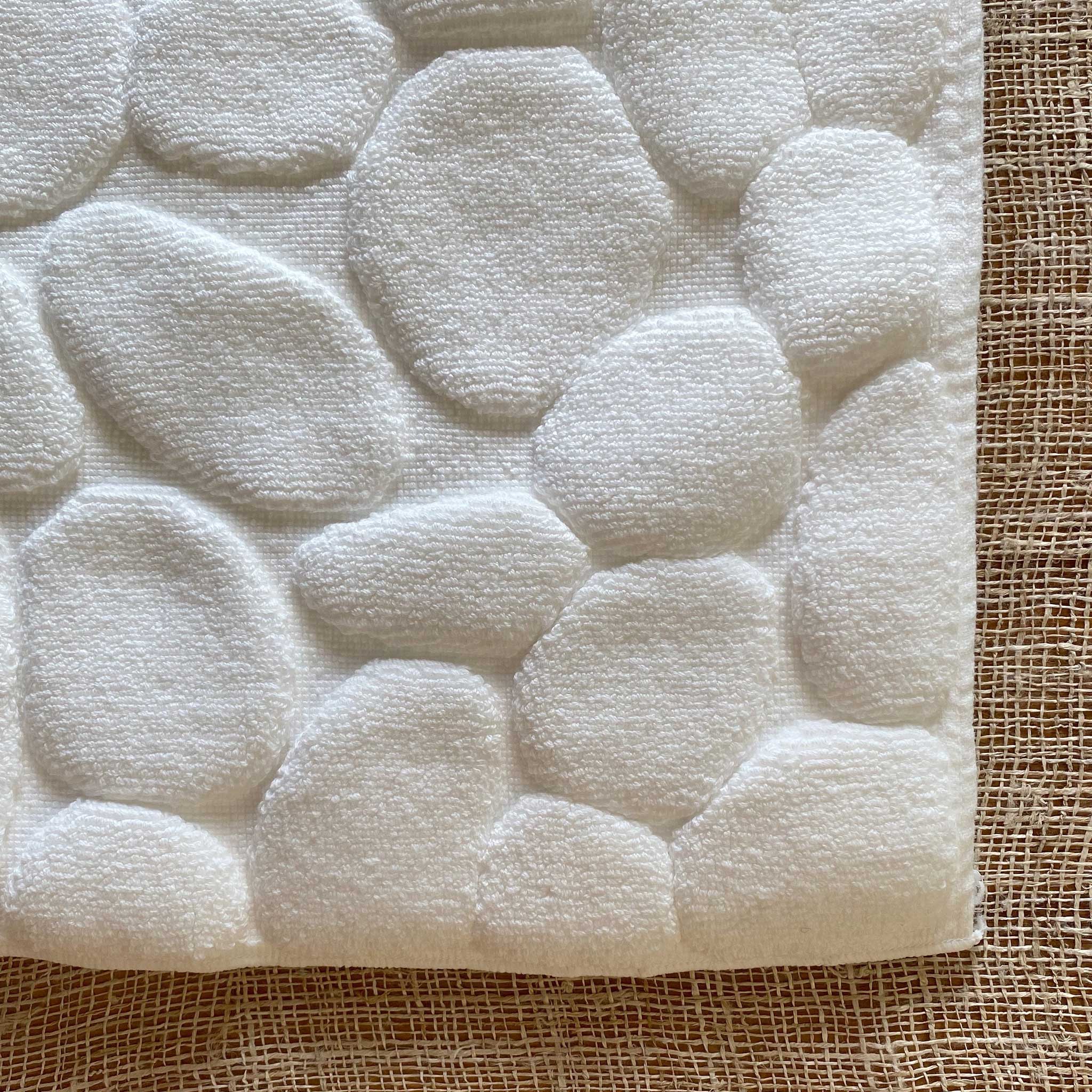 Morihata Ishikoro Pebble Bath Mat, Light Grey | Japandi Supply House